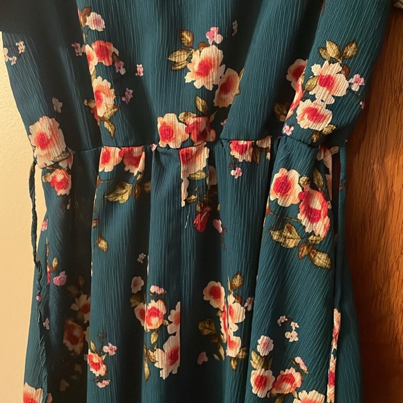 AMY BYER UGC Girls Size 8 Blue Floral High Low Dress - Picture 9 of 11